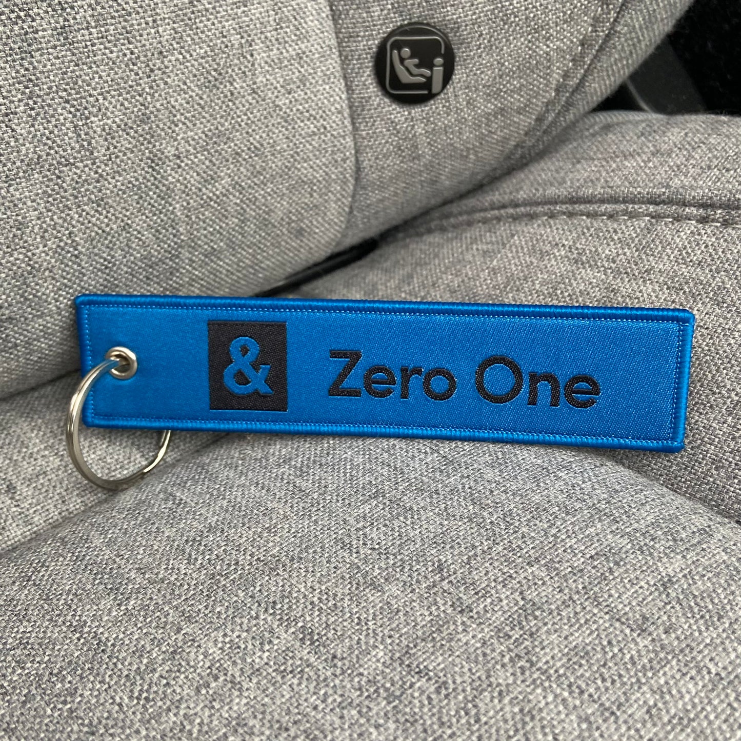 Lynk&Co Keyring Zero One